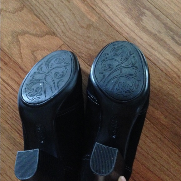 Black suede shooties/ booties size 8.5 - Picture 6 of 8