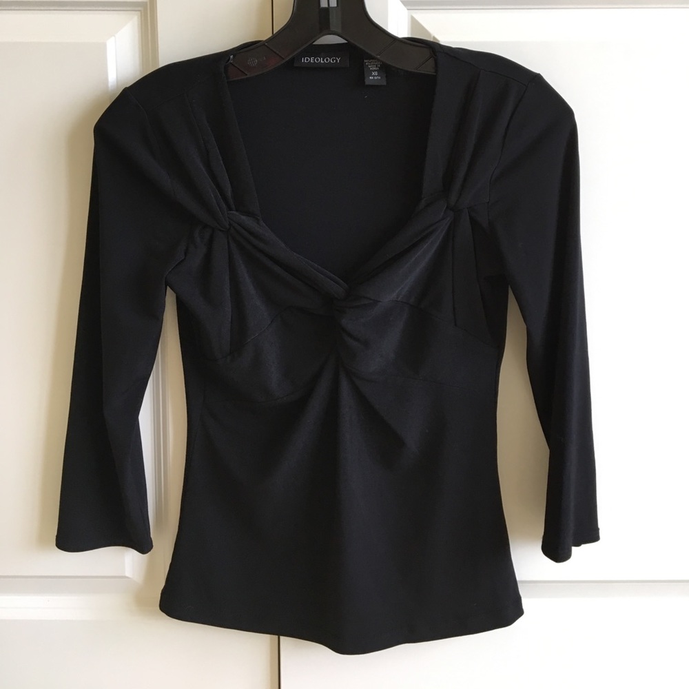 Preloved black top with 3/4 sleeves