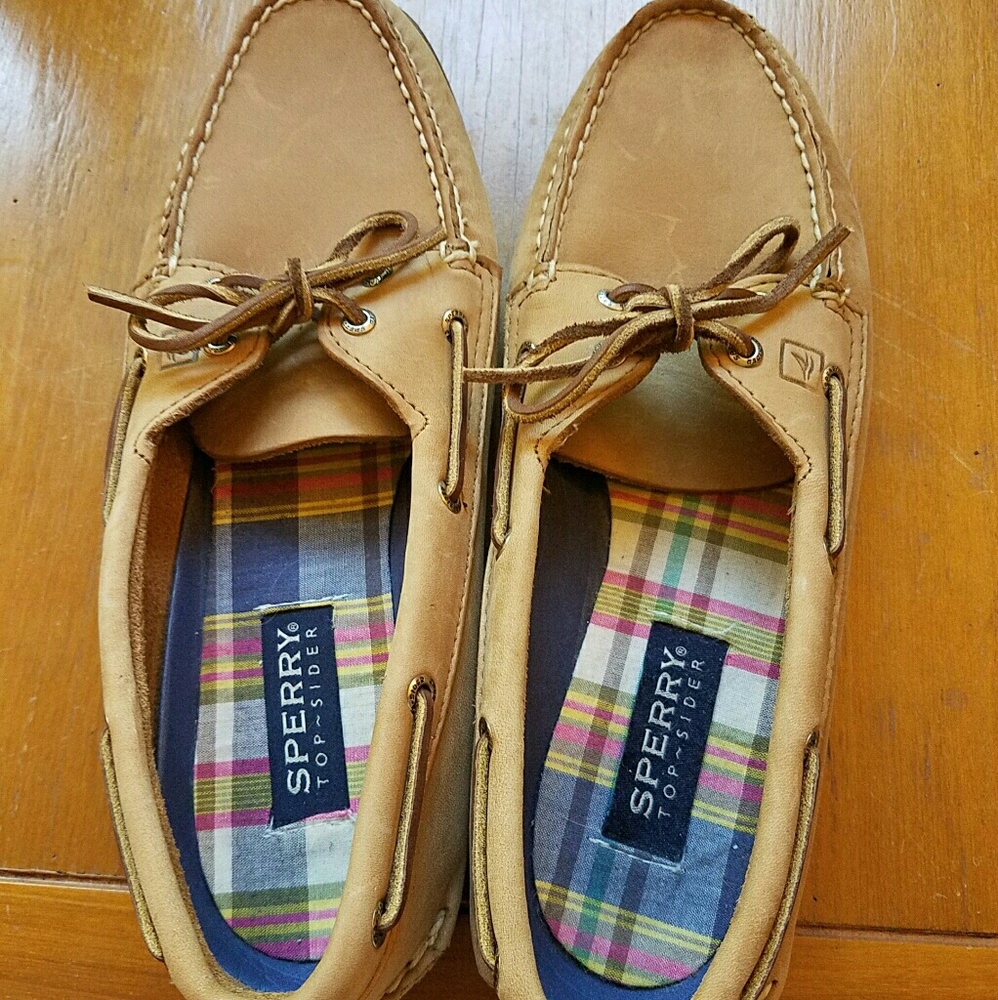 Sperry boat shoes