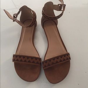 Embroidered 2 piece flat sandal