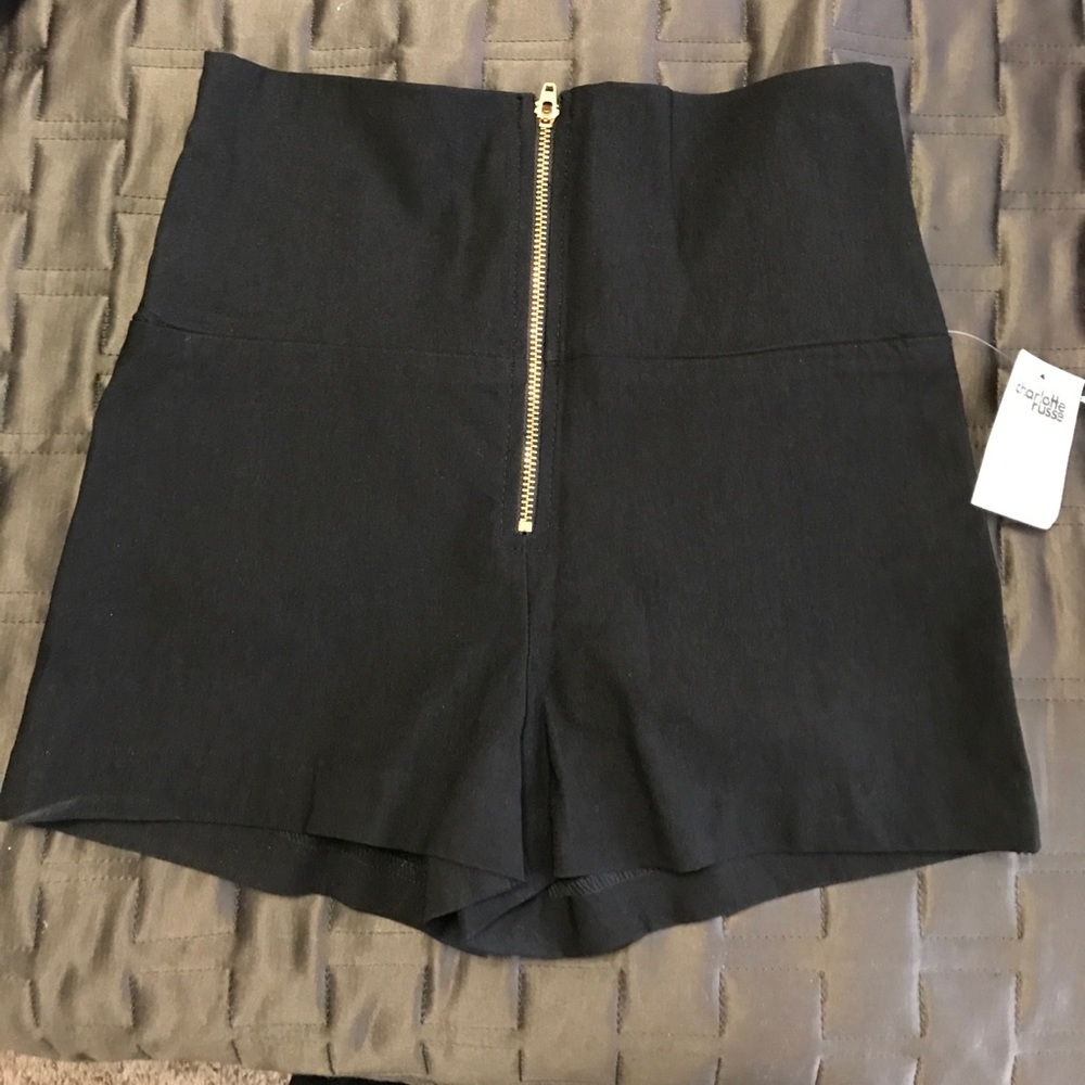 New Black high waist short with gold zipper
