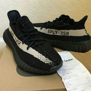 Yeezy 350 v2 oreo