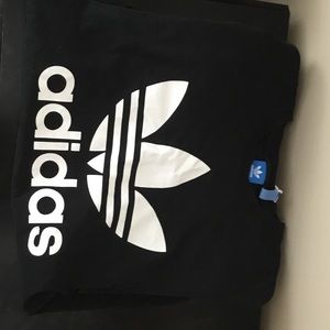 Adidas T-shirt