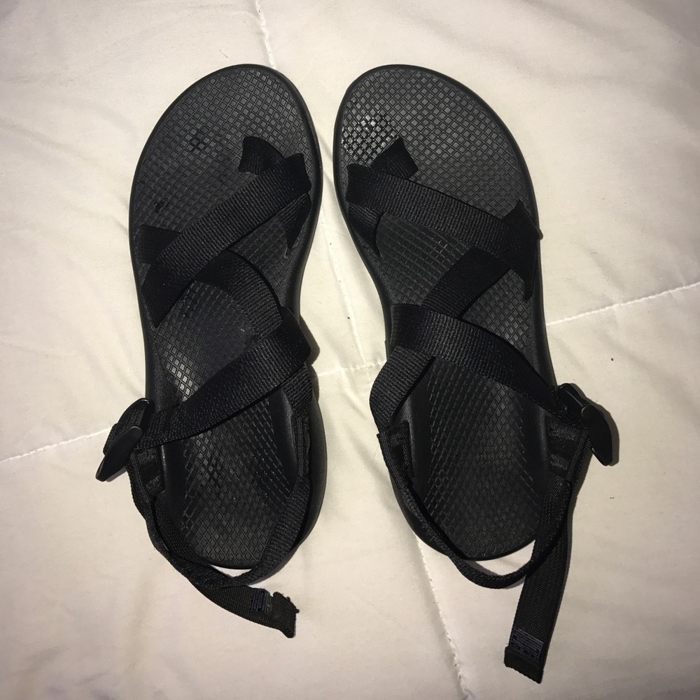 Women's Black Z/2 Chaco Sandals (WORN ONCE) 👣👣