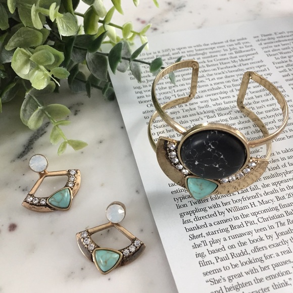 "Cleopatra" Earrings || Turquoise & Gold Statement - Picture 7 of 11