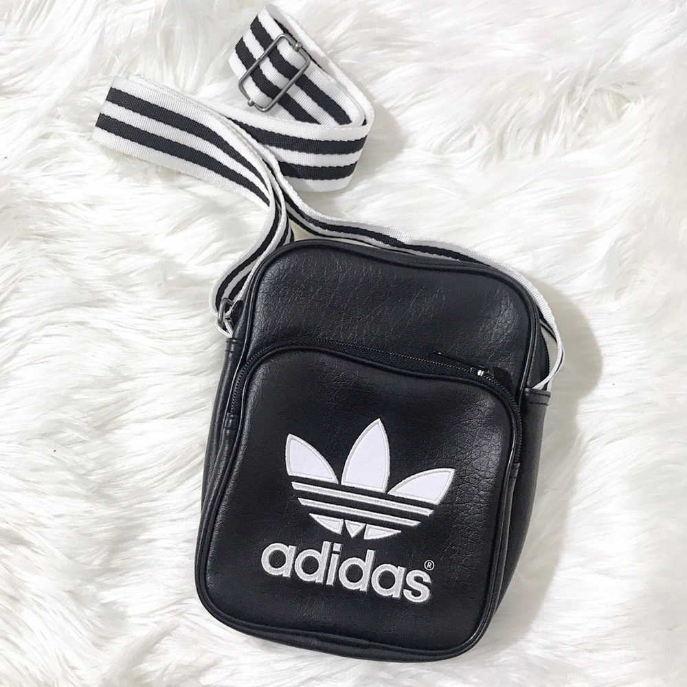 Adidas pouch