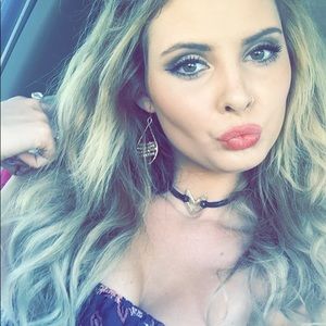 Meet your Posher, Haley