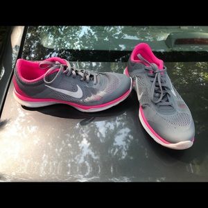 Nike size 9.5
