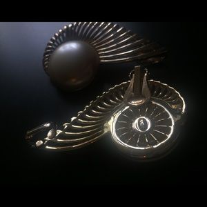 VINTAGE SARAH COVENTRY WING EARRINGS