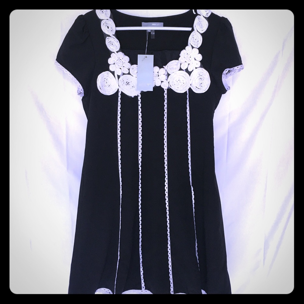 NWT Minuet dress size large