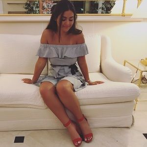 Meet your Posher, Emily
