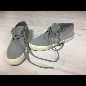 American Eagle Outfitter shoes