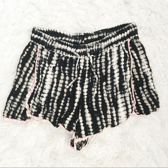 Topshop Pants - TopShop Tribal Shorts