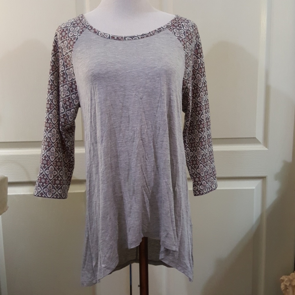 Threads Studi 3/4 Length Sleeve Tee. Sz. Lg.