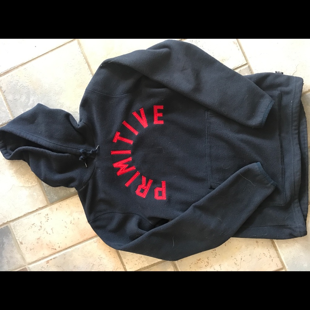 Primative sweatshirt size S
