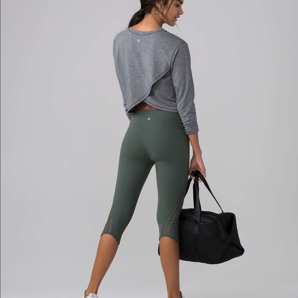 Lululemon Pushing Limits LS - Picture 5 of 6