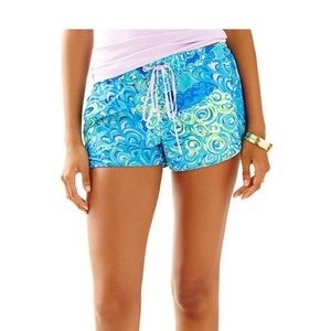 Lilly Pulitzer Luxletic Shorts 💙