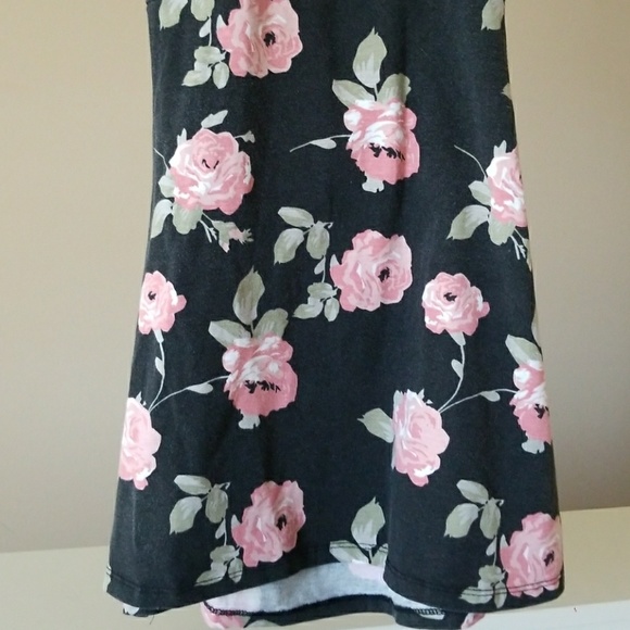 Open Back Floral Flirty Dress - Picture 4 of 8