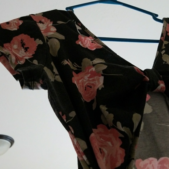 Open Back Floral Flirty Dress - Picture 5 of 8