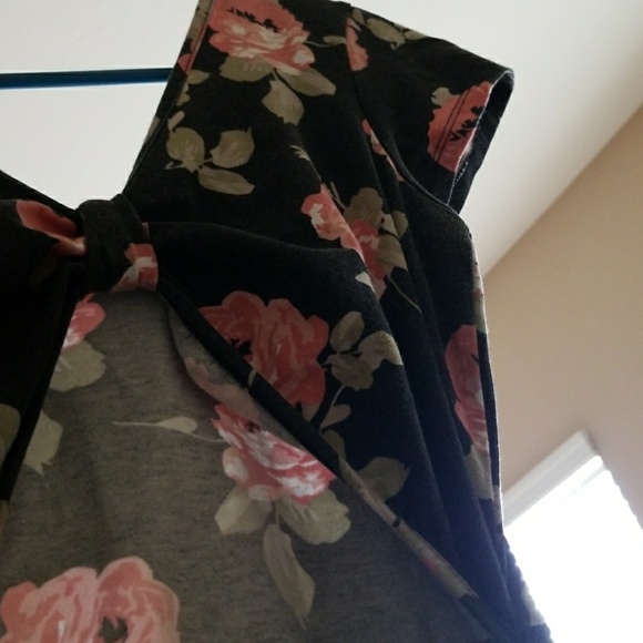 Open Back Floral Flirty Dress - Picture 7 of 8