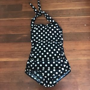 Retro polka dot suit