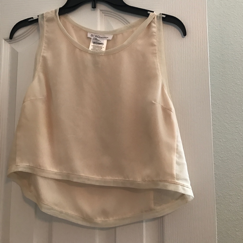 BCBG crop in perfect condition