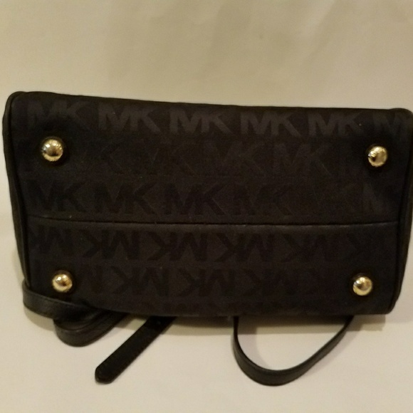 Michael Kors Satchel Purse - Picture 8 of 8