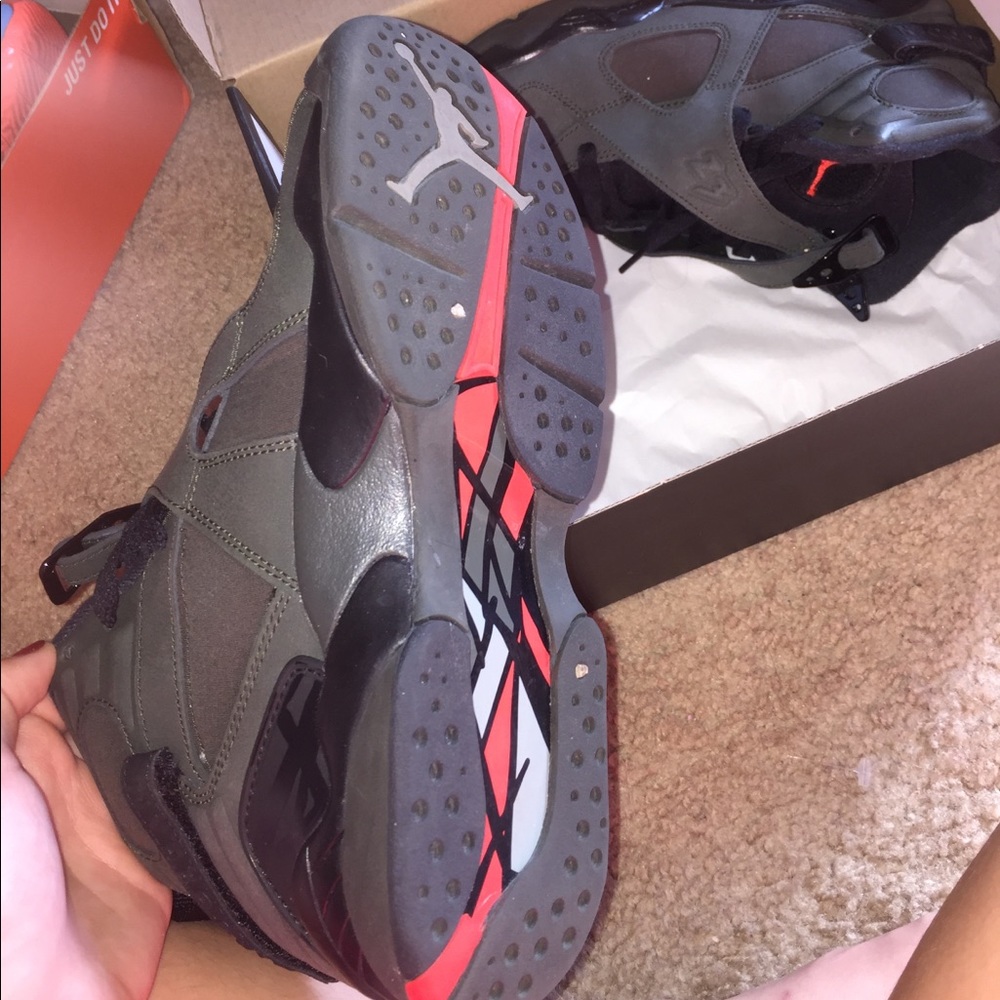 Jordan Retro 8s - Picture 2 of 3