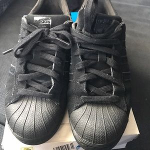 Adidas superstar city series