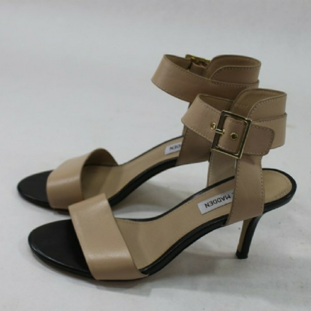 7M Steve Madden Women's Open Toe Sandal Heels
