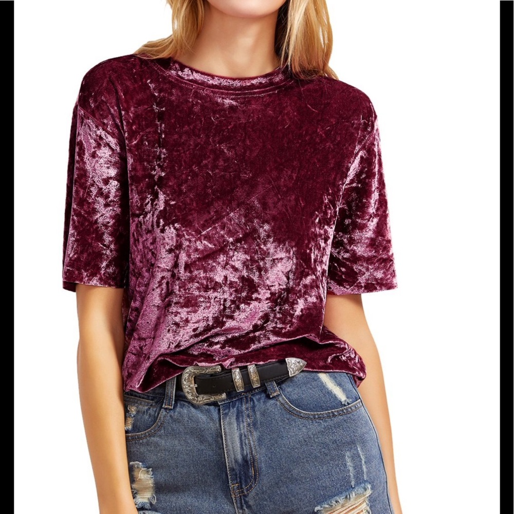 Sale! Vintage velvet short-sleeve t-shirt