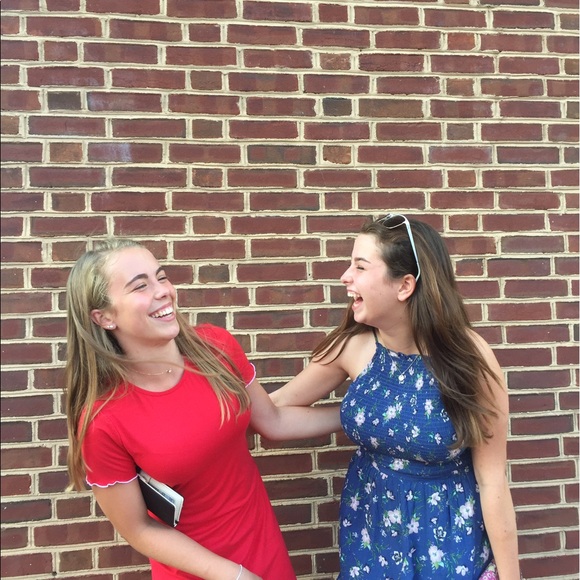 Meet your Posher, Maeve - Picture 1 of 1