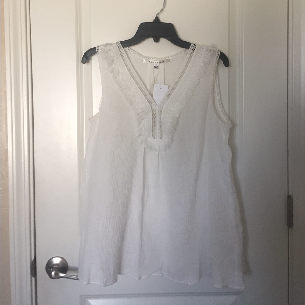 NWT Max Studio White Cotton Top With Trim