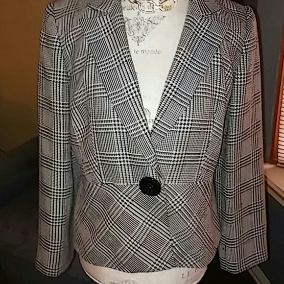 Vintage 90s Black and White Plaid Blazer! - Picture 2 of 4