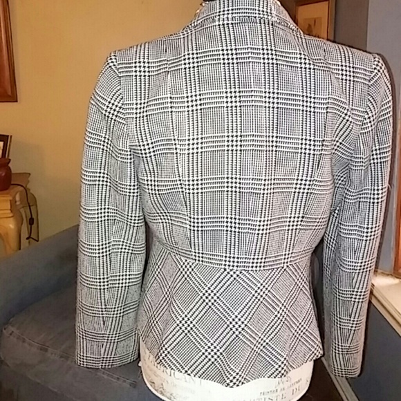 Vintage 90s Black and White Plaid Blazer! - Picture 4 of 4