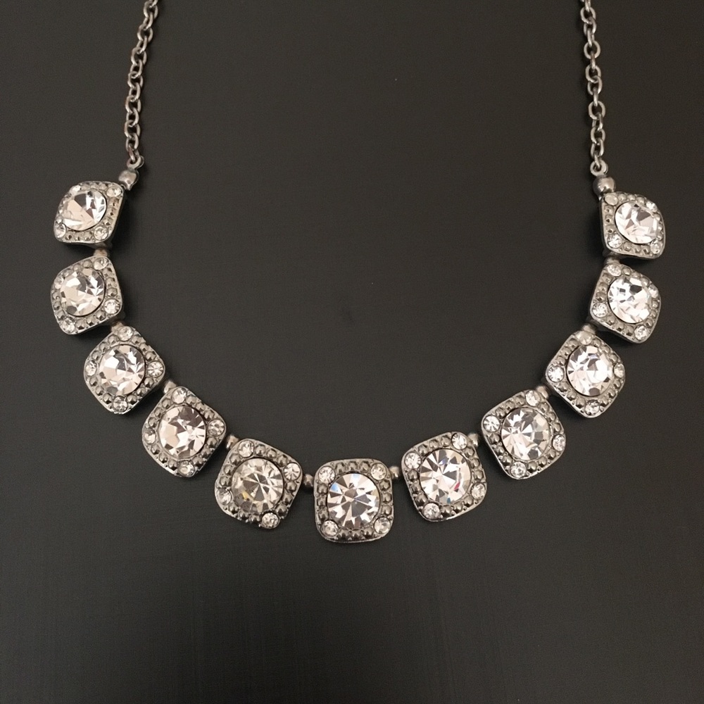 Clear Crystal Gem & Silver Necklace