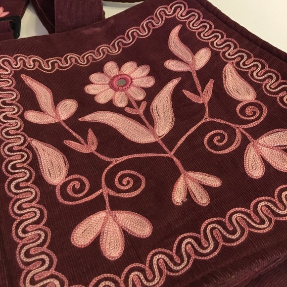 Embroidered pink floral bag cross body purse NEW - Picture 2 of 6