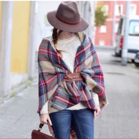 ❄️TAN TARTAN PLAID BLANKET SCARF-NEW❄️ - Picture 3 of 3