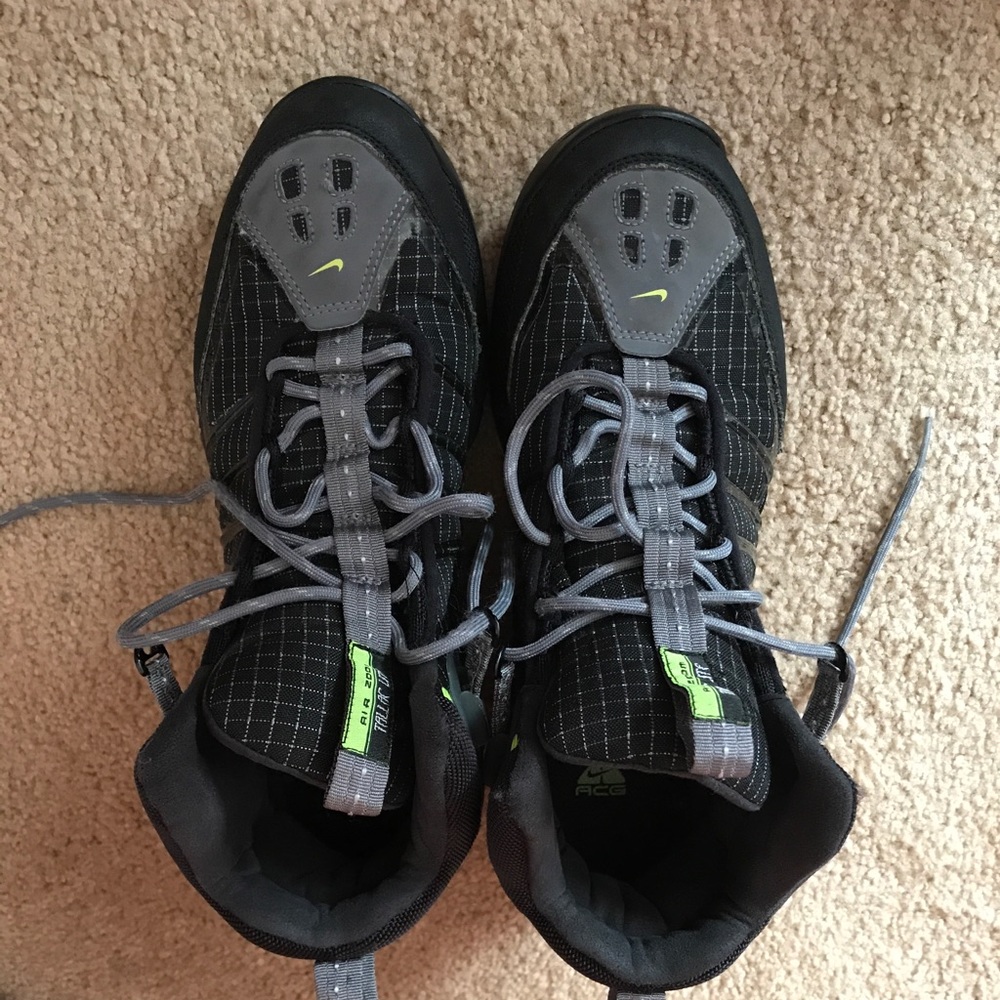 Nike ACG Boots
