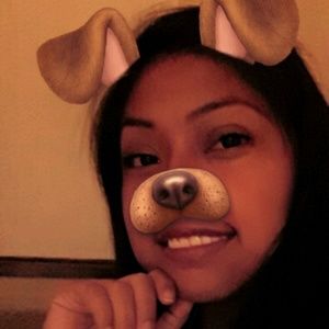 Meet your Posher, Lorena