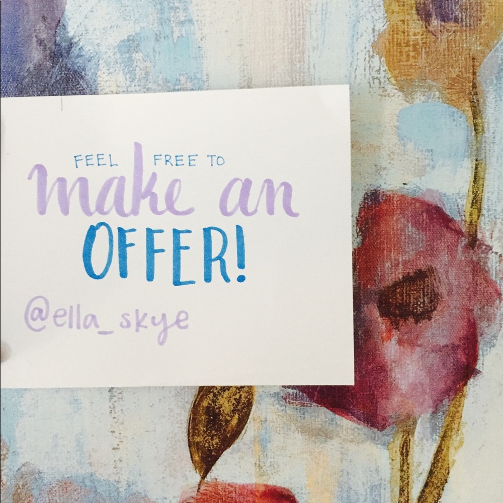 Feel Free To Make An Offer & Ask Questions!! 😊