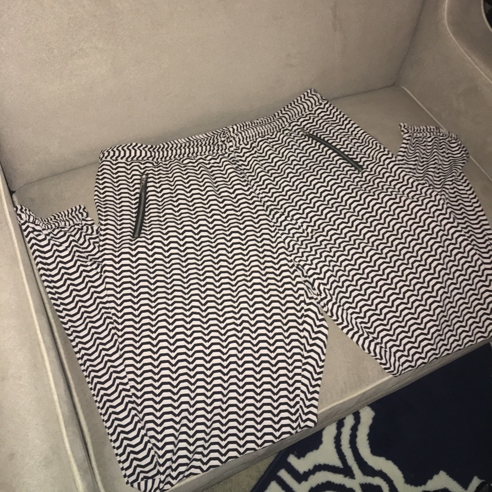 Casual jogger pants NWOT