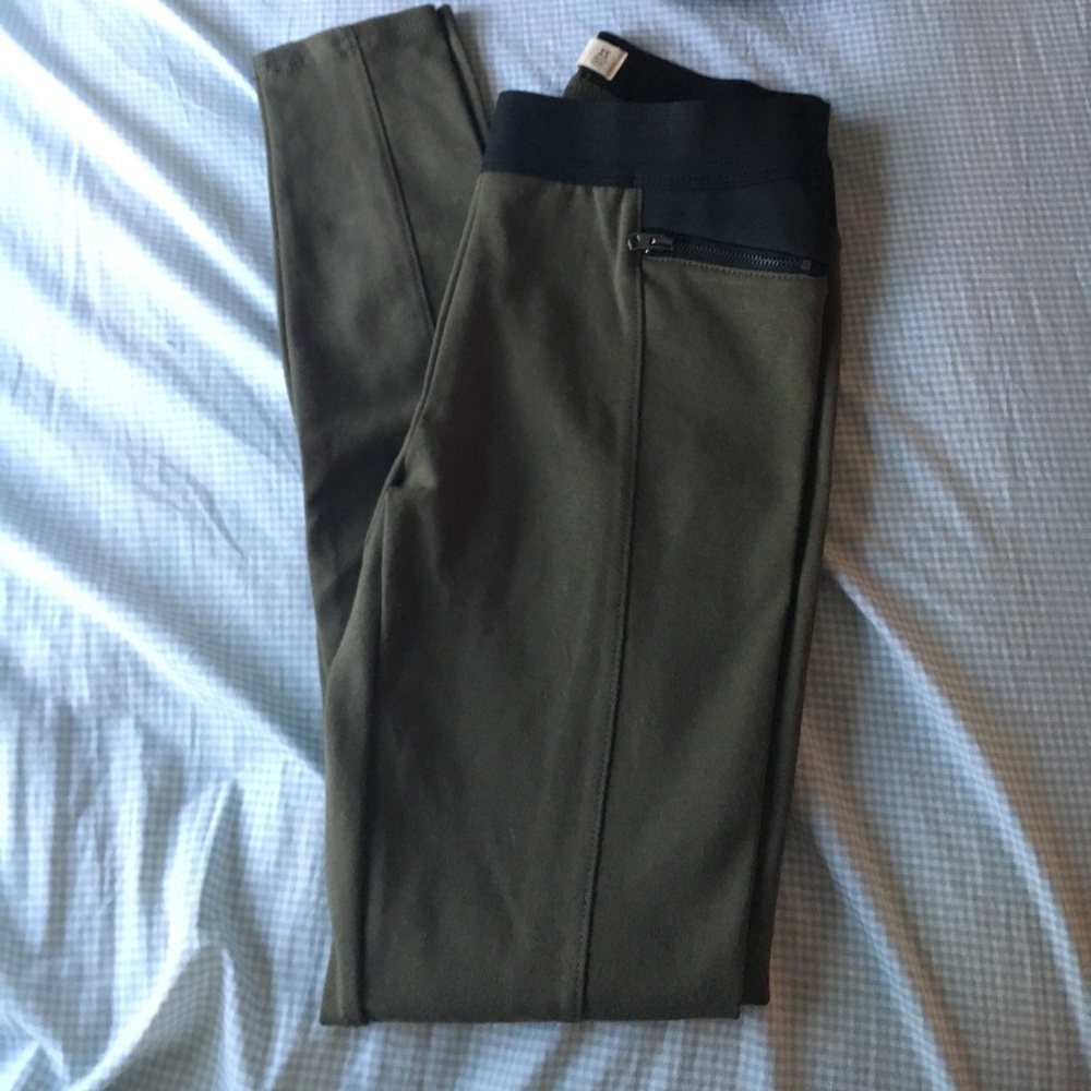 ❌SOLD❌Hollister Olive Green Leggings