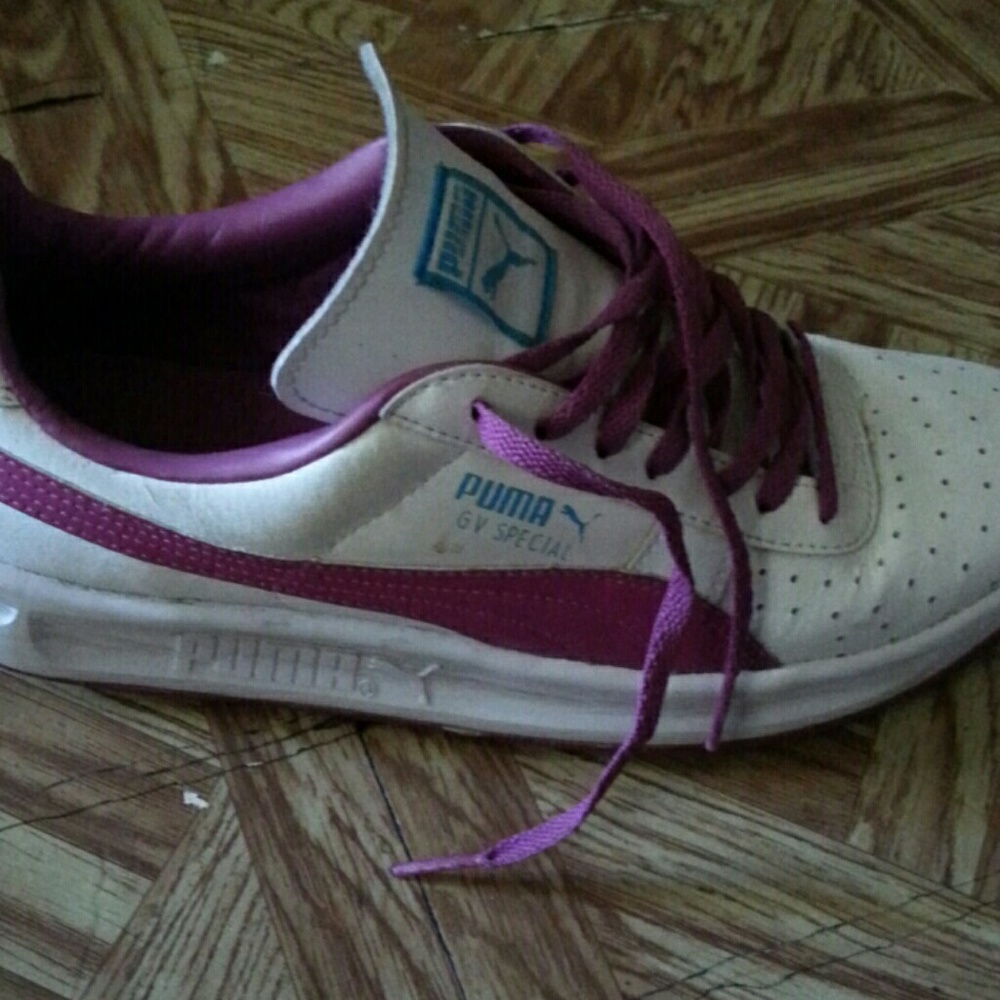 Puma Sneakers