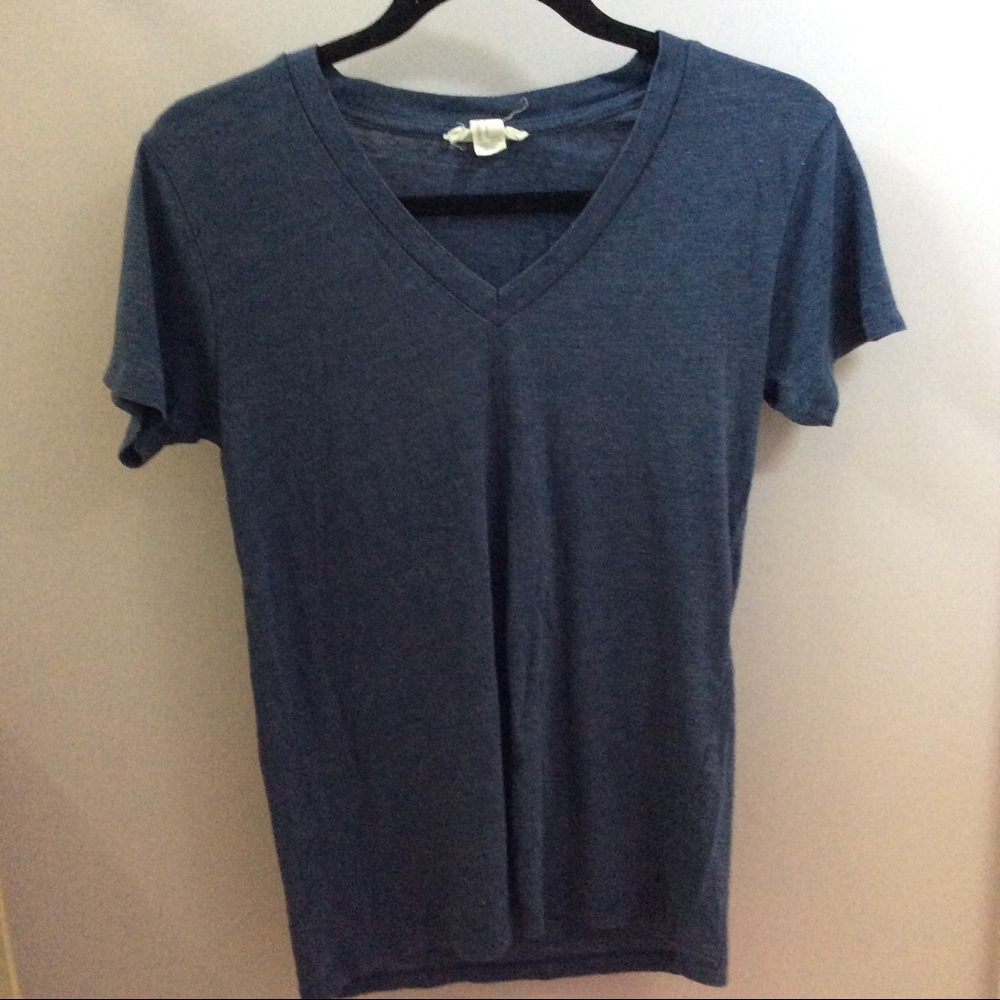 Forever 21 V Neck