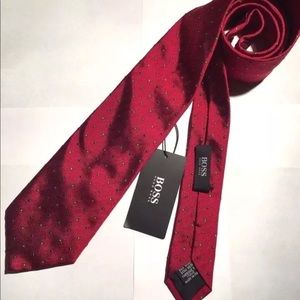 NWT Hugo Boss Men's 100% Silk  Tie Made in Italy