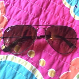 Classic brown tinted women's aviators