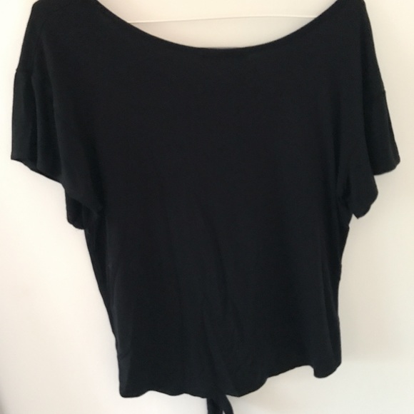 Cute and Simple Tie-top - Picture 5 of 5