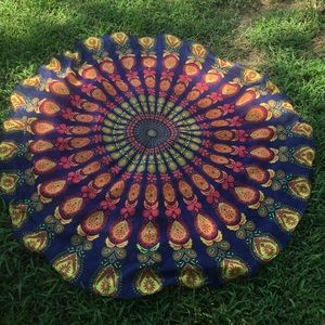 Tapestry / table cloth / beach sheet