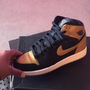 Air Jordan 1 Retro High